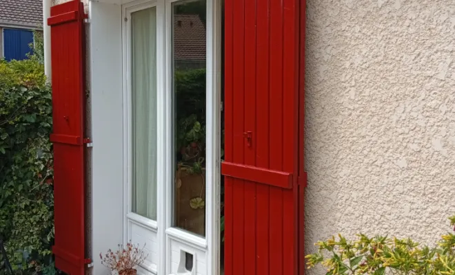 Remettre volet en bois + porte en état , Cergy, Entreprise Dargent Laurent